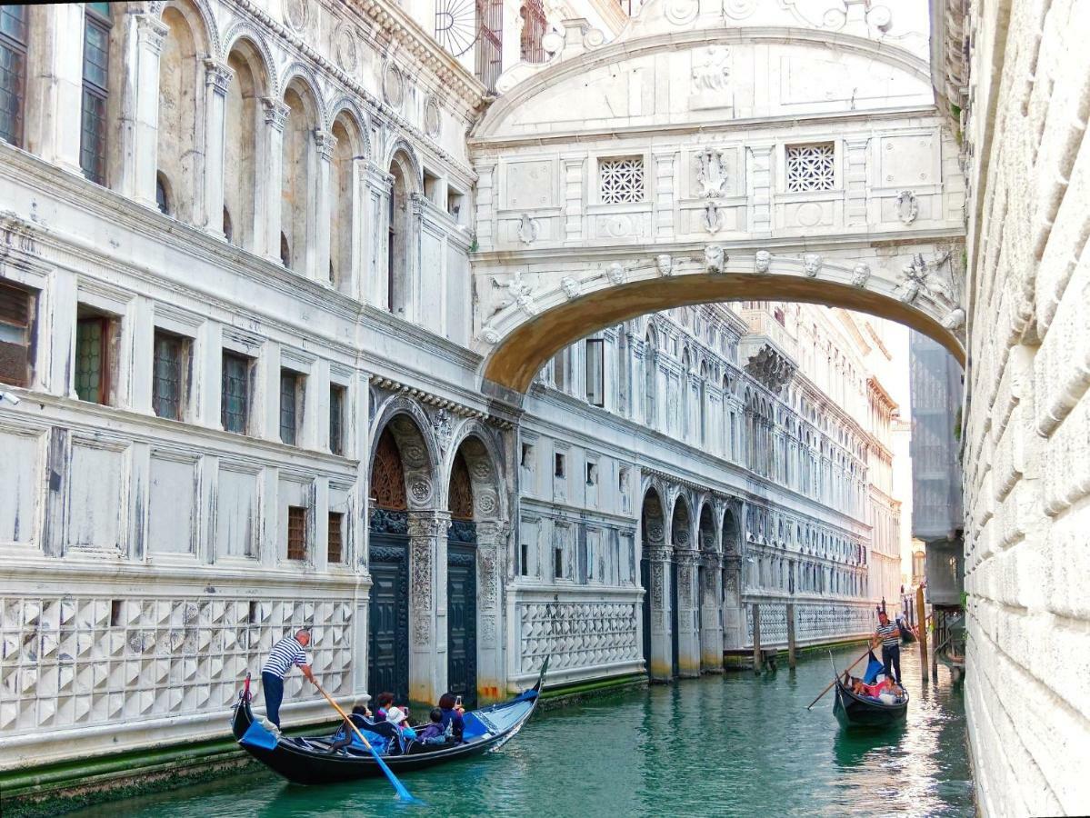 Ca Zulian Amazing Canal View Apartment Βενετία Εξωτερικό φωτογραφία